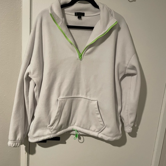 White Fleece Pullover Jacket - Picture 1 of 6